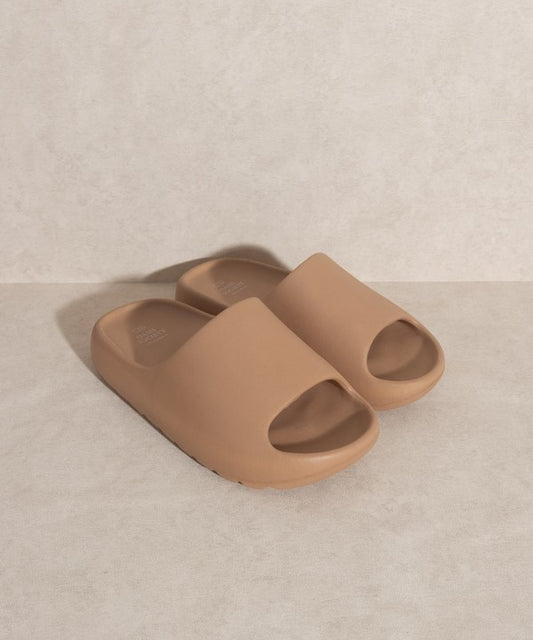 OASIS SOCIETY Wyatt   Comfort Slides